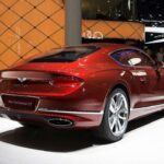 El Bentley Continental GT es sinónimo de lujo absoluto y rendimiento sobresaliente. Sin embargo, el costo de mantener un Bentley Continental GT es una de las facetas más exclusivas de este modelo. Las piezas personalizadas y los sistemas avanzados requieren atención especializada y reparaciones que no son nada baratas. La fiabilidad de los componentes y la alta tecnología involucrada hacen que el costo de mantenimiento sea elevado, lo que refleja el lujo exclusivo que representa este automóvil.