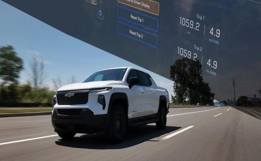 Récord mundial: la Chevy Silverado EV 2026 recorre 1,060 millas con una sola carga.
