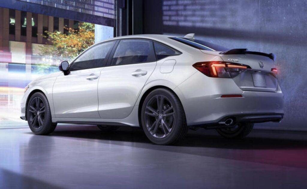 Honda Civic Si 2025: Un sedán deportivo asequible con transmisión manual y aún más divertido.