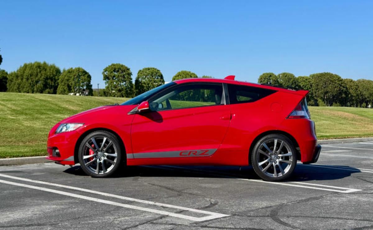 Así resucitó Honda Performance Development al olvidado CR-Z: de fracaso híbrido a deportivo con carácter.