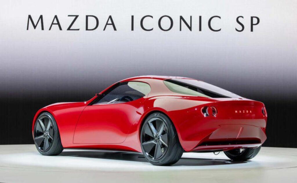La Estrategia Revolucionaria de Mazda para 2027: Híbridos Propios y el Regreso del Motor Rotativo.
