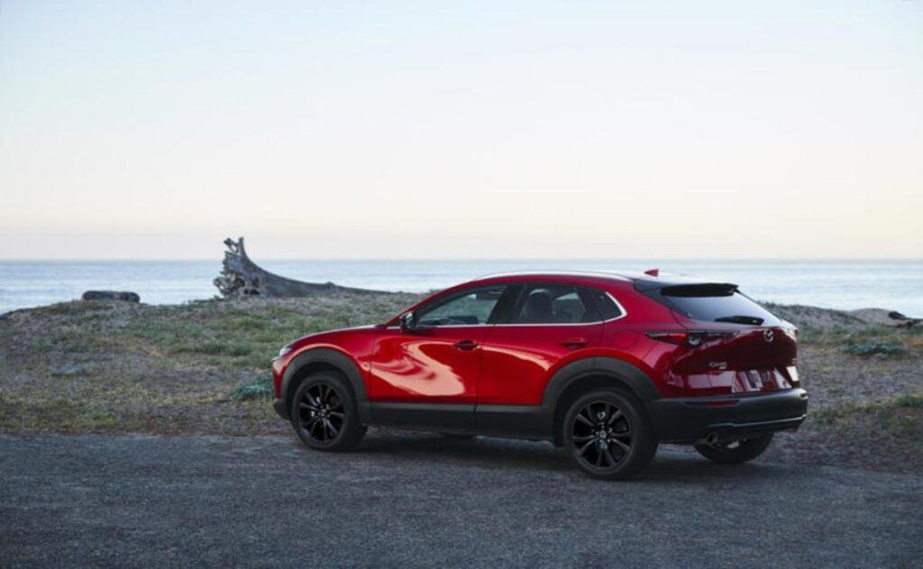 ¿Mazda CX-30 o Mazda 3? La sorpresa de por qué el SUV compacto podría ser tu mejor opción.