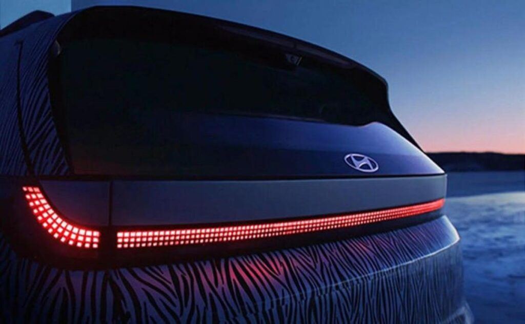 El Model 3 de Tesla tiene un nuevo enemigo: el sedán eléctrico exclusivo de China de Hyundai.