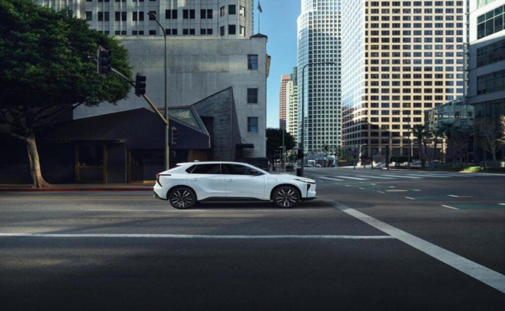 Toyota bZ 2026: más barato, más potente y con mayor autonomía.