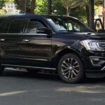 Los grandes SUV, como el Ford Expedition, están perdiendo atractivo frente a vehículos más eficientes. Sus motores de gran consumo y los elevados costes de mantenimiento los convierten en una opción cada vez menos deseada. Además, las crecientes restricciones medioambientales aceleran su depreciación, con caídas de hasta un 50 % en apenas dos años.