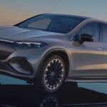 El Mercedes-Benz EQS SUV 2025 llega para redefinir lo que significa un SUV de lujo eléctrico. Su diseño aerodinámico y minimalista se combina con un habitáculo amplio revestido en materiales de primera calidad.