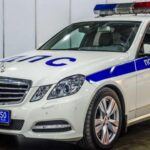 El Toyota Corolla es uno de los coches más vendidos a nivel mundial, lo que lo convierte en un objetivo frecuente para los ladrones. Su alta demanda y la facilidad para revenderlo lo hacen especialmente apetecible. Asegurarse de que cuente con alarmas funcionales y sistemas de rastreo activos es fundamental para reducir riesgos.
