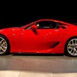 El costo total de tener un Lexus puede ser alto. Seguros, impuestos y mantenimiento suman rápidamente, por lo que es importante evaluar si tu presupuesto permite afrontar todos los gastos asociados antes de tomar una decisión.