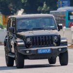 Leyenda del todoterreno, pero poco eficiente en ciudad. El Wrangler obtiene una puntuación de fiabilidad de 3,5/5, y la probabilidad de reparaciones graves es del 16%, por encima de sus competidores. Sus sistemas mecánicos robustos fuera del asfalto se traducen en inconvenientes cotidianos y mantenimientos más frecuentes de lo esperado.