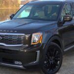 El Kia Telluride se ha consolidado en pocos años como uno de los SUV más fiables de su segmento. Combina un diseño elegante, un motor V6 solvente y un habitáculo de gran calidad. No es raro encontrar Tellurides que siguen funcionando como el primer día tras años de uso intensivo, lo que demuestra que Kia ya juega en ligas mayores en cuanto a durabilidad.