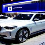 Este crossover premium deslumbra por diseño y dinámica de conducción, pero sus costes lo convierten en una mala elección para quien busca estabilidad económica. Su precio inicial ya supone un gran desembolso, pero lo peor llega al expirar la garantía: reparaciones y mantenimientos con facturas que superan fácilmente miles de euros al año, además del uso obligatorio de combustible premium.