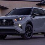 El Toyota Highlander ocupa el noveno puesto con un 15,7 % de probabilidad de llegar a las 250,000 millas. Este SUV ha sido un favorito por más de dos décadas, destacando por su fiabilidad y su opción híbrida que aumenta la eficiencia de combustible. Con el paso de los años, el Highlander ha demostrado ser un modelo resistente y confiable en el tiempo.