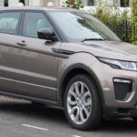 El Evoque es un ejemplo de estilo sobre sustancia. Con un 37% de vehículos reportando fallos, se considera el modelo más problemático de Land Rover. Muchos de los coches con averías permanecieron fuera de servicio más de siete días, lo que demuestra que el diseño atractivo no siempre acompaña a la fiabilidad.