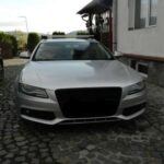 El Audi A4 2.0T parece una opción premium, pero su motor consume aceite en exceso y requiere rellenados frecuentes. Además, fallos en el turbo y sistemas PCV obstruidos provocan costosas reparaciones. A pesar de su posicionamiento de lujo, los dueños enfrentan visitas al taller con regularidad, afectando la experiencia general de propiedad.