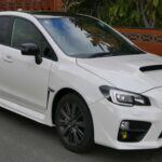Coches como el Subaru WRX o el Ford Focus ST ofrecen un rendimiento espectacular gracias a sus motores turboalimentados. Sin embargo, la complejidad de estos sistemas implica un mayor desgaste, revisiones más frecuentes y reparaciones que pueden ser muy costosas. Son vehículos que requieren un mantenimiento meticuloso para no convertirse en un gasto continuo.