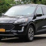 Los Ford Escape y Lincoln Corsair son dos de los SUVs compactos más populares de Ford. Desde su introducción en el año 2000, el Escape ha sido uno de los modelos más consistentes en ventas. Ambos modelos se ensamblan en la Louisville Assembly Plant, que los ha producido desde 2008. Estos vehículos siguen siendo una opción atractiva para quienes buscan SUVs compactos, eficientes y con un diseño atractivo, manteniéndose como una referencia en su categoría.