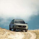 Precio promedio: $36,009
Durabilidad estimada: 15 años
Costo anual de propiedad: $2,401

El Honda CR-V se ha mantenido como uno de los SUV más populares durante años, y 2025 no es la excepción. Con una durabilidad de 15 años, es uno de los SUV más duraderos y confiables en su clase. Además, su bajo costo de propiedad anual lo convierte en una excelente opción a largo plazo. A pesar de su precio ligeramente superior, la confiabilidad y la calidad de los materiales hacen que el CR-V sea una opción ideal para quienes buscan un SUV eficiente y de bajo mantenimiento.