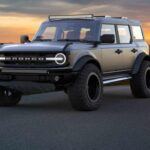 El Ford Bronco Sport es uno de los modelos más populares de la marca, pero un reciente retiro de vehículos ha dejado a los compradores preocupados por posibles fugas de combustible y el riesgo de incendio. A pesar de que Ford aseguró que los vehículos afectados fueron reparados en un primer retiro, el problema persiste, lo que ha generado más preocupaciones en los consumidores. El riesgo de una fuga de combustible es un problema serio que podría poner en peligro tu seguridad, por lo que es mejor evitar este modelo por el momento.

Destacado: Los problemas de seguridad relacionados con las fugas de combustible y el riesgo de incendio convierten a este SUV en una opción peligrosa en 2025.
