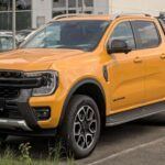 A pesar de ser una camioneta compacta, la Ford Ranger no es la opción más económica en términos de mantenimiento. Los mecánicos reportan problemas constantes con el motor y la transmisión, que requieren reparaciones costosas. También, el sistema eléctrico es otro punto débil, con fallas que afectan una variedad de funciones del vehículo. Aunque su tamaño es más manejable, los costos de mantenimiento no lo son.

Razón para evitarla: Costos de mantenimiento elevados debido a problemas mecánicos y eléctricos.