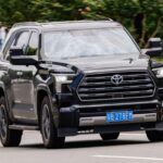 Resulta imposible ignorar el dominio de Toyota en el segmento de los SUV más valorados en reventa. Con cuatro modelos en esta lista, la marca japonesa demuestra que su reputación de fiabilidad y durabilidad sigue marcando la diferencia frente a sus rivales.