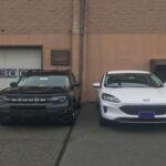 La versión urbana del Bronco y el clásico Escape arrastran fallos preocupantes. Entre ellos, frenos defectuosos, baterías poco fiables e incluso casos de fallos de motor antes de los 25.000 km. Ford ha tenido que lanzar varias campañas de recall, pero los problemas persisten, generando dudas sobre su durabilidad. A pesar de su imagen aventurera, la realidad mecánica deja mucho que desear.