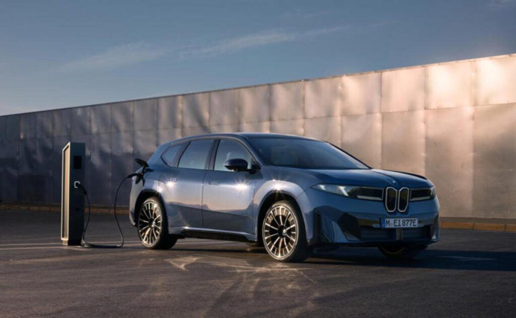 ¿BMW mostró por accidente el próximo i4 Sedán eléctrico?