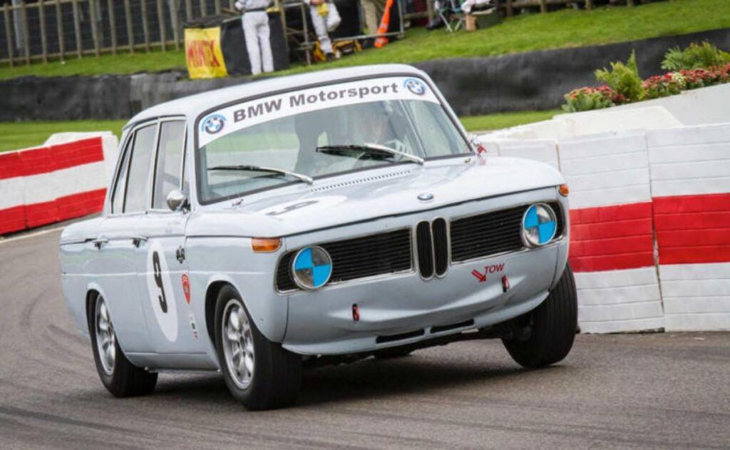 BMW Neue Klasse: cómo la historia del motor M10 redefinió la marca.