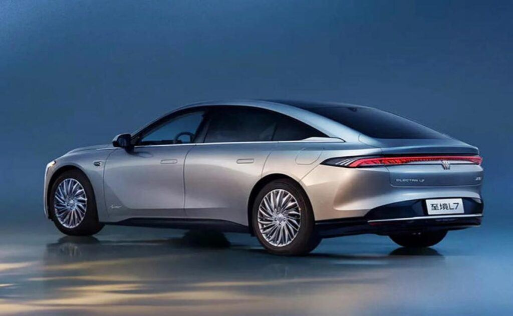 Buick Electra L7 2025: ¿el Sedán eléctrico que puede superar a Tesla en China?
