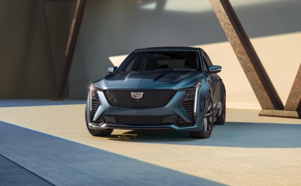 Cadillac sorprende con un acuerdo de arrendamiento del CT5 en septiembre.