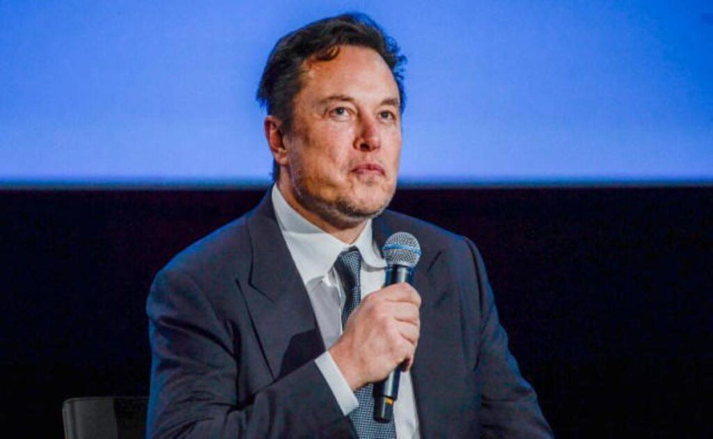 Tesla propone un paquete salarial de un billón de dólares para Elon Musk: ¿Será el primer billonario del mundo?