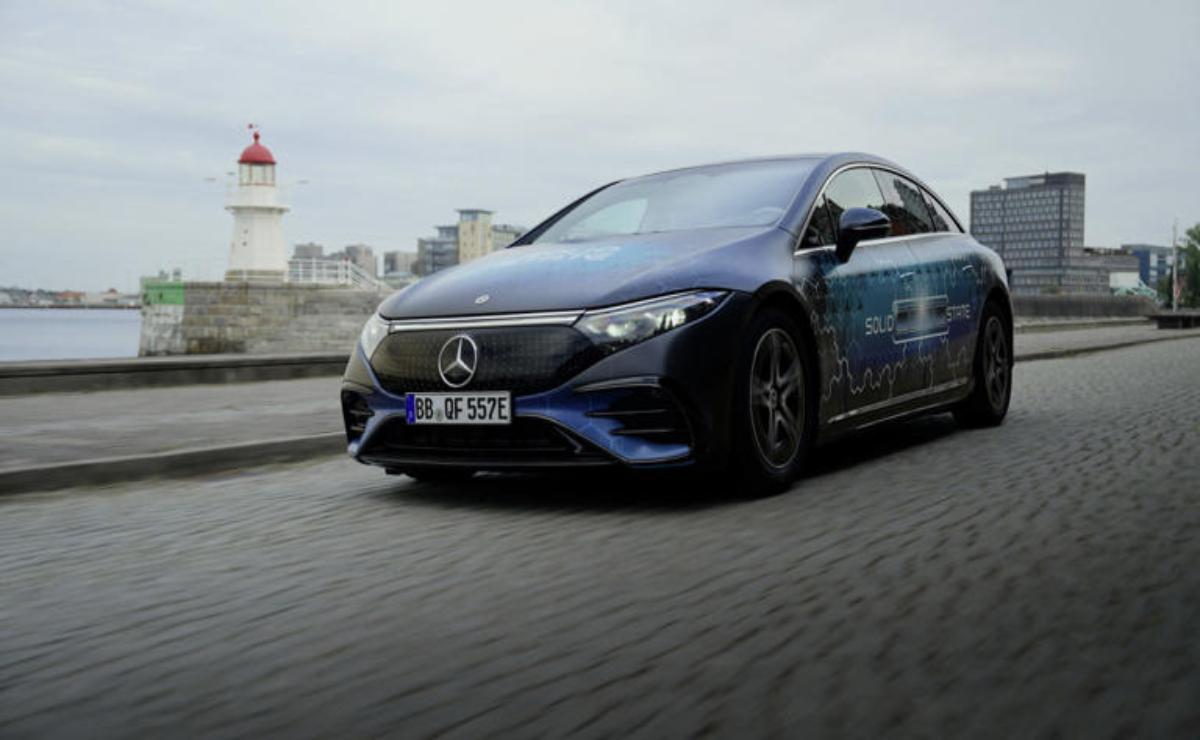Mercedes rompe récord: su eléctrico recorre 749 millas con una sola carga.