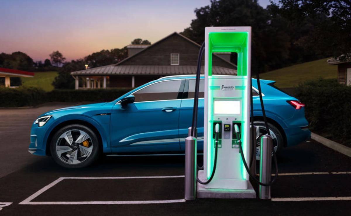 Porsche y Audi se suman a la red de Supercarga de Tesla: Una alianza que revoluciona la carga de vehículos eléctricos.
