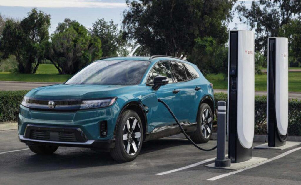 Red de Supercargadores de Tesla: Cómoda para Propietarios de Tesla, Complicada para Otros.