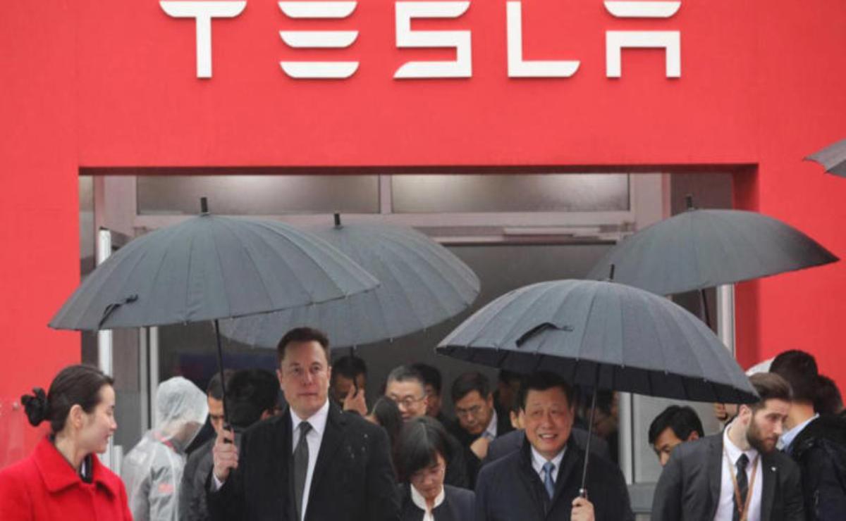 Tesla sorprende en China: analistas elevan su precio objetivo tras visita clave.