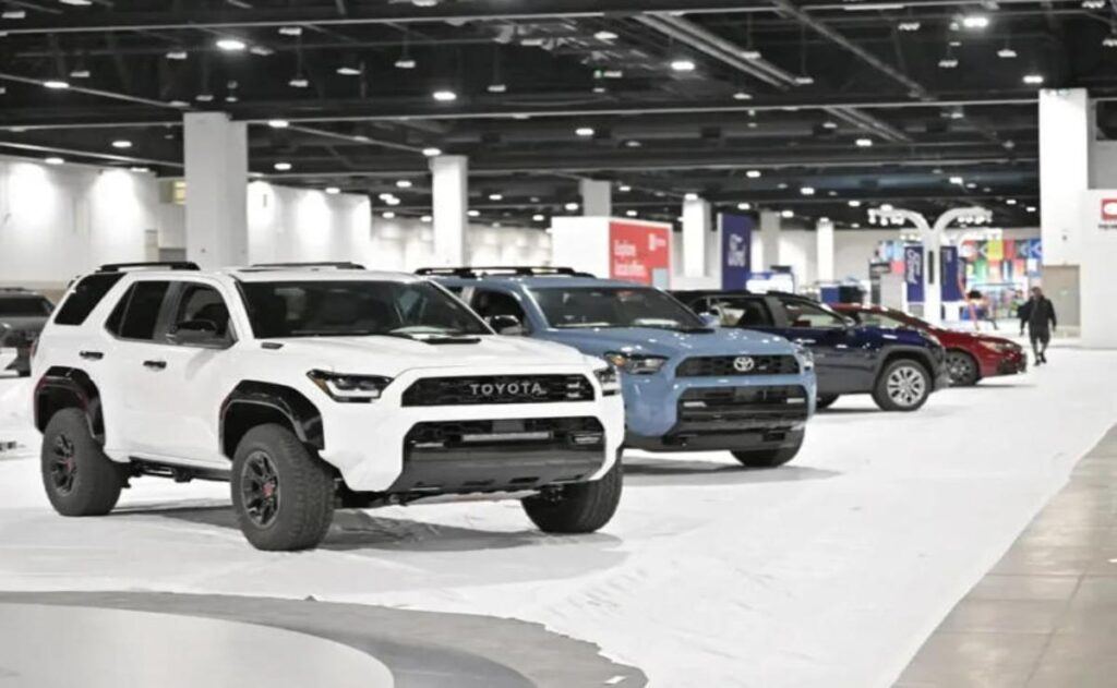 Toyota reorganiza su producción en EE. UU.: SUV eléctricos en Kentucky y Lexus ES vuelve a Japón.
