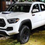 La Toyota Tacoma se destaca por ser una de las camionetas con los costos de reparación más bajos en la industria. Su fiabilidad y durabilidad la han convertido en una de las favoritas entre aquellos que buscan reducir los gastos de mantenimiento. Modelos recientes, como los de 2018 y 2019, combinan características modernas con la robustez característica de Toyota. Al ser un modelo tan popular, las piezas de repuesto están fácilmente disponibles, lo que contribuye a su bajo costo de reparación. Además, su reputación de longevidad asegura que muchas Tacomas sigan en funcionamiento durante años, lo que reduce aún más el costo general de propiedad.