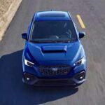 El Subaru WRX también tiene una tasa de depreciación de 35,5% durante los primeros cinco años, lo que implica una pérdida de valor de alrededor de $12,702. Aunque esto puede parecer una cantidad considerable, es importante destacar que el WRX conserva un valor superior al promedio, lo que lo hace atractivo para los entusiastas de los autos deportivos y de tracción en las cuatro ruedas. Con su motor turboalimentado y su agilidad en carreteras y caminos sinuosos, el WRX es muy demandado tanto para el uso diario como para actividades de conducción más deportivas, lo que mantiene su valor a largo plazo.