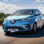 Con una impresionante puntuación de 98.8% de fiabilidad, el Kia Ceed destaca entre los hatchbacks familiares por su baja tasa de problemas. Solo el 8% de los propietarios reportaron incidencias, y la mayoría de los problemas estuvieron relacionados con el sistema de navegación y el infotainment. Este modelo ofrece una conducción cómoda, con buen equipamiento y una fiabilidad que lo convierte en una opción muy segura para quienes buscan un coche familiar y fiable a largo plazo.