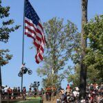 Imágenes para el recurdo, en USA la bandera es siempre protagonista