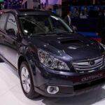 Año recomendado: 2010-2012

El Subaru Outback es una opción robusta y versátil, especialmente en versiones de 2010 a 2012. Con tracción total y un interior espacioso, es un coche ideal tanto para la ciudad como para el campo. Los propietarios del Outback elogian su fiabilidad incluso a medida que el kilometraje aumenta. Subaru es conocido por su compromiso con la seguridad e innovación, lo que hace que el Outback siga siendo una de las mejores opciones entre los vehículos de larga duración. Con un mantenimiento regular y atención a detalles como el reemplazo de la correa de distribución, los Outback pueden alcanzar las 300.000 millas sin mayores inconvenientes.
