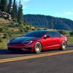 El Tesla Model S, uno de los vehículos eléctricos más populares del mercado, también sufre una depreciación considerable con un 65,2% en los primeros 5 años. A pesar de su excepcional rendimiento y autonomía, este modelo de lujo pierde un promedio de $52,165 en su valor debido a la rapidez con la que los vehículos eléctricos pierden valor y la introducción de modelos más nuevos. En 2020, el precio del Tesla Model S oscilaba entre $69,500 y $92,000, lo que hace que la depreciación en términos absolutos sea considerable. A pesar de esto, sigue siendo una opción atractiva para los compradores que buscan un coche eléctrico de alto rendimiento.
