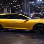 Estilo y practicidad a un precio asequible

El Kia K4 Hatchback de 2026 se presenta como una opción ideal para quienes buscan un coche compacto, con buen rendimiento y diseño a un precio razonable. Con un precio inicial alrededor de los $25,000, este modelo está disponible con dos opciones de motorización: un motor de 147 CV de 2.0 litros y un motor turboalimentado de 190 CV de 1.6 litros, ambos combinados con una transmisión automática de 8 velocidades.

Este hatchback ofrece una cabin espaciosa con tecnología avanzada, incluyendo una pantalla táctil de 12.3 pulgadas y un panel de instrumentos digital. Es una opción perfecta para quienes buscan estilo, eficiencia y practicidad sin comprometer la calidad o el precio.