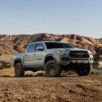 La Toyota Tacoma ha sido una de las pick-up más fiables y duraderas del mercado, y su depreciación es una de las más bajas. Los propietarios de una Tacoma pueden esperar perder solo un 14% de su valor original en los primeros cinco años. Este nivel de retención se debe a su fiabilidad a largo plazo, su capacidad de reventa y su excelente reputación como una de las mejores camionetas del mercado. En un segmento donde la durabilidad es clave, la Tacoma sobresale y mantiene su valor de manera impresionante.