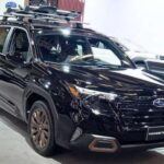 El Subaru Forester es el coche perfecto para aquellos que disfrutan de la aventura. Con su sistema de tracción integral (AWD) probado, el Forester 2025 es capaz de enfrentar los terrenos más desafiantes, mientras que su construcción robusta asegura que resistirá las inclemencias del tiempo y el uso intenso. Su diseño espacioso y cuadrado le permite ofrecer un amplio espacio para todo el equipo de aventura que puedas necesitar, convirtiéndolo en un compañero confiable para los entusiastas del aire libre. Su capacidad para adaptarse a diversas condiciones lo hace una excelente opción de largo plazo.