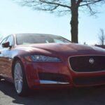 El Jaguar XF es un vehículo que destaca por su elegancia y lujo, pero los mecánicos advierten sobre sus fallos electrónicos, que afectan componentes cruciales como el sistema de aire acondicionado y otros sistemas de confort. Los problemas con estos sistemas pueden generar reparaciones caras, lo que convierte al Jaguar XF en una opción arriesgada en el mercado de autos usados.

Puntos débiles: Fallos en la electrónica y el sistema de aire acondicionado.
Consejo: Considera otras opciones si buscas un coche de lujo sin el riesgo de fallos electrónicos frecuentes
