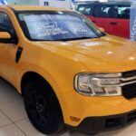 El Ford Maverick Hybrid ha sido un éxito en el mercado, capturando la atención de quienes buscan una camioneta más económica. Sin embargo, el modelo híbrido ha sido propenso a problemas de calidad, particularmente con la batería híbrida que se descarga rápidamente, dejando a los conductores sin poder arrancar. A pesar de que Ford ha trabajado para solucionar estos problemas, los fallos de control de calidad, como los huecos en los paneles y problemas de pintura, continúan siendo una preocupación.

Puntos débiles: Problemas con la batería híbrida, fallos de control de calidad y problemas con los paneles.
Consejo: Si decides comprar el Maverick, asegúrate de que se ha solucionado el problema de la batería híbrida.