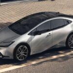 Con una tasa de depreciación de 34,9% durante los primeros cinco años, el Toyota Prius pierde aproximadamente $9,908 de su valor original. Este híbrido de bajo consumo es una opción atractiva para los conductores que buscan un automóvil eficiente y ecológico. Además de su eficiencia de combustible, el Prius ha ganado una sólida reputación por su fiabilidad y bajo costo de mantenimiento, lo que asegura que siga siendo una opción popular en el mercado de autos usados. La fuerte demanda de vehículos híbridos ayuda a que el Prius conserve mejor su valor en comparación con otros vehículos convencionales.