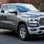 La Ram 1500 es una de las pickups más populares, pero los nuevos modelos de 2025 con el motor Hurricane han causado algunas preocupaciones. Aunque en teoría este motor debería ser una excelente alternativa al clásico V8 Hemi, los primeros usuarios y críticos han señalado que todavía presenta problemas técnicos que deben resolverse. Si estás interesado en el motor Hurricane, quizás sea mejor esperar un par de años para que se solucionen los problemas iniciales de este nuevo sistema.