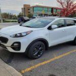 Si alguna vez has conducido un Kia, sabrás por qué esta marca ha ganado tanta popularidad entre los mecánicos. Los autos Kia modernos tienen una calidad estructural impecable y sistemas de diagnóstico amigables, lo que los hace fáciles de mantener y reparar. Están diseñados para durar mucho tiempo, y a pesar de su excelente calidad mecánica, los precios de Kia son muy competitivos, lo que los convierte en una opción asequible sin sacrificar la durabilidad. Para aquellos que buscan un auto de calidad a un precio razonable, Kia es una opción destacada.
