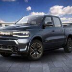 Ram, conocido por sus camionetas robustas, presentó en 2023 el Ram 1500 EV, una apuesta directa contra el Chevy Silverado EV y el Ford F-150 Lightning. Sin embargo, debido a la demanda decreciente de vehículos eléctricos en Norteamérica, Ram decidió cancelar el proyecto en septiembre de 2025. Aunque inicialmente se planeaba que el modelo llevara el nombre 1500 REV, la marca optó por usar esta denominación para un próximo modelo híbrido de la Ram 1500, dejando en el aire las aspiraciones de Ram en el segmento de los camiones eléctricos.